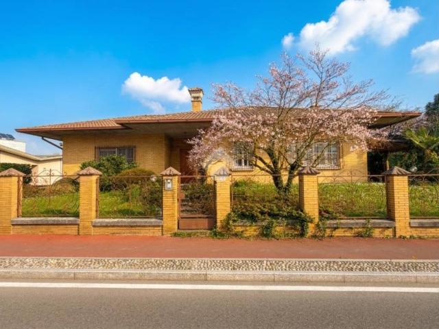 Villa in vendita a Seveso MB