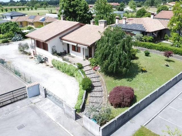 Villa in vendita a Sedegliano UD