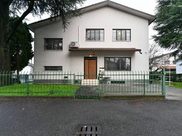 Villa in vendita a Segrate MI