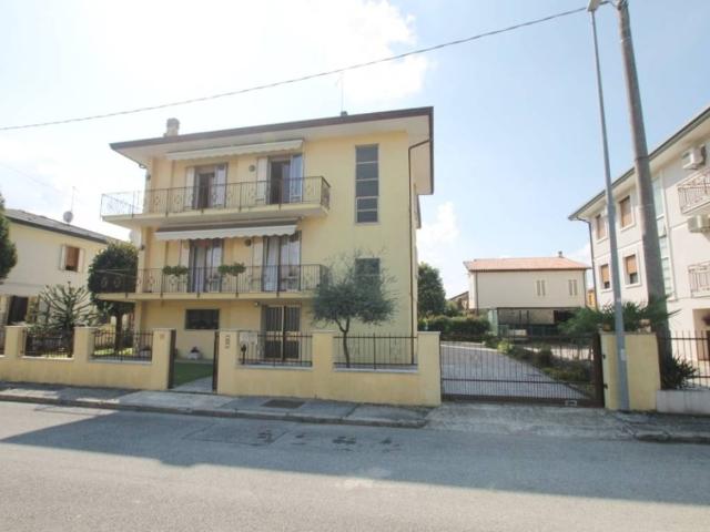 Villa in vendita a Selvazzano Dentro PD