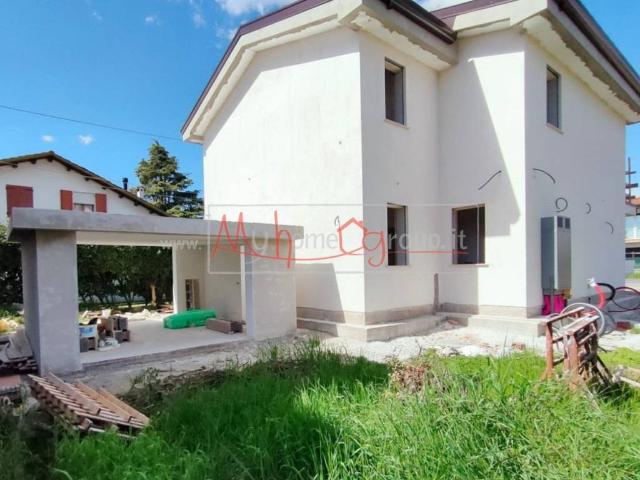 Villa in vendita a Selvazzano Dentro PD