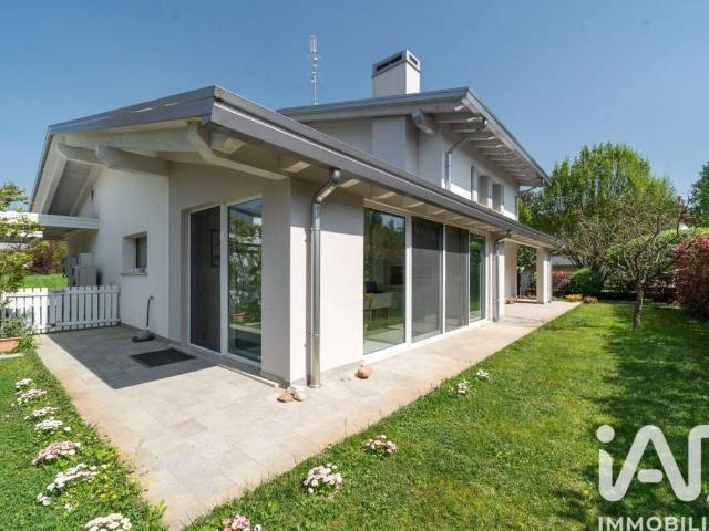 Villa in vendita a Selvazzano Dentro PD