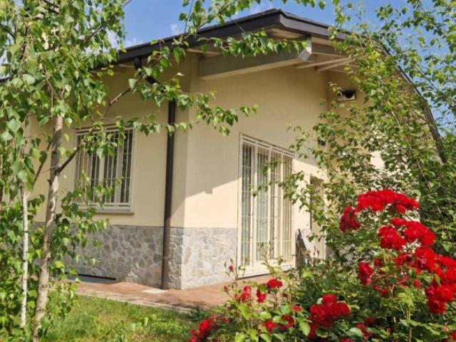 Villa in vendita a Senago MI