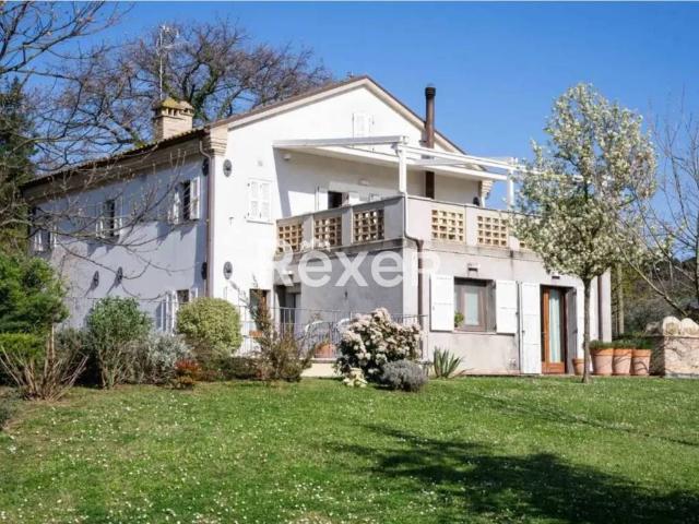 Villa in vendita a Senigallia AN