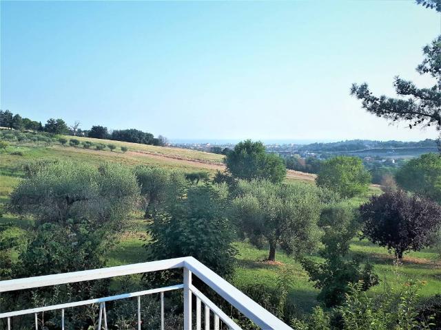 Villa in vendita a Senigallia AN