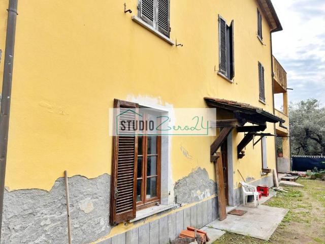 Villa in vendita a Seravezza LU
