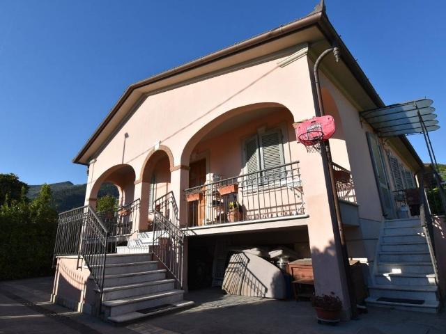 Villa in vendita a Seravezza LU