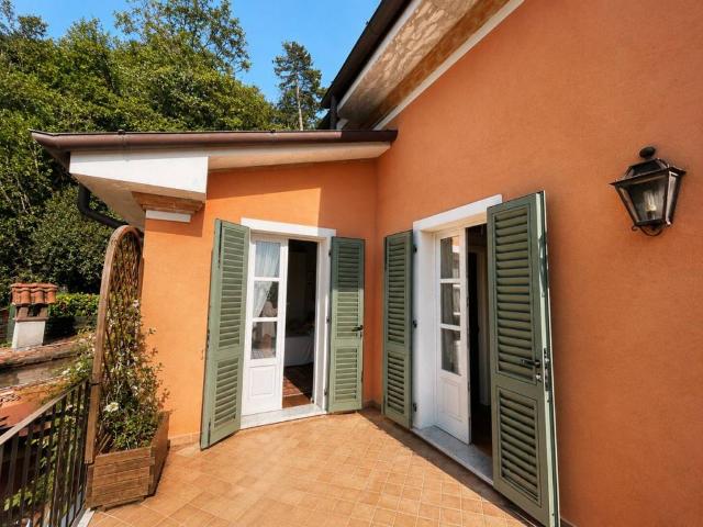 Villa in vendita a Seravezza LU