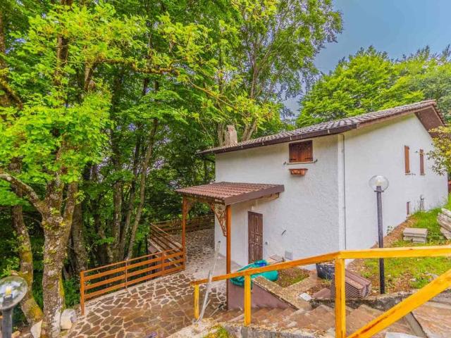Villa in vendita a Serrone FR