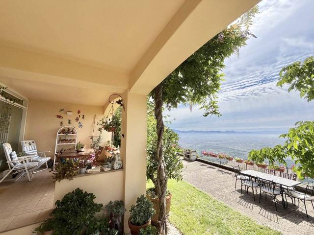 Villa in vendita a Serravalle Pistoiese