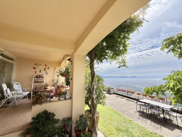 Villa in vendita a Serravalle Pistoiese, Castellina