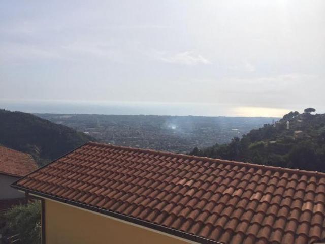 Villa in vendita a Serra Montignoso 180 mq Rif: 1227870