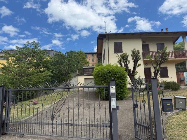Villa in vendita a Serramazzoni MO
