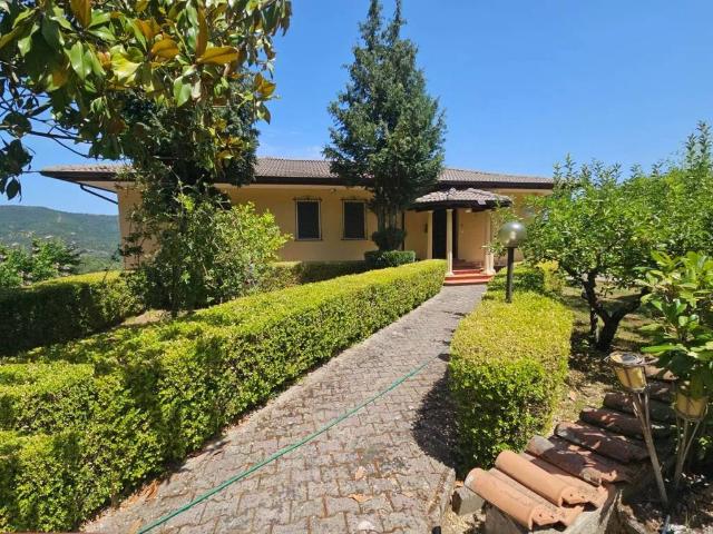 Villa in vendita a Sessa Cilento SA