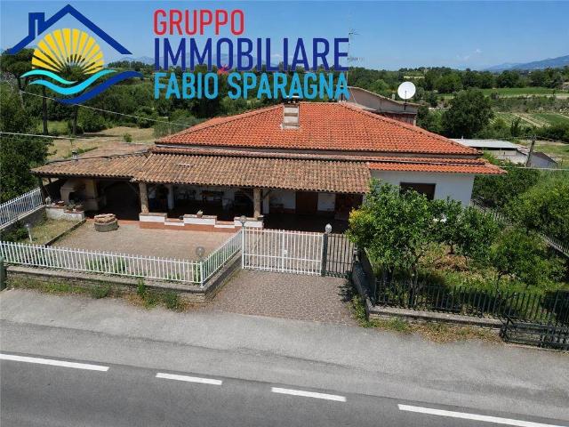 Villa in vendita a Sessa Aurunca via travata 8