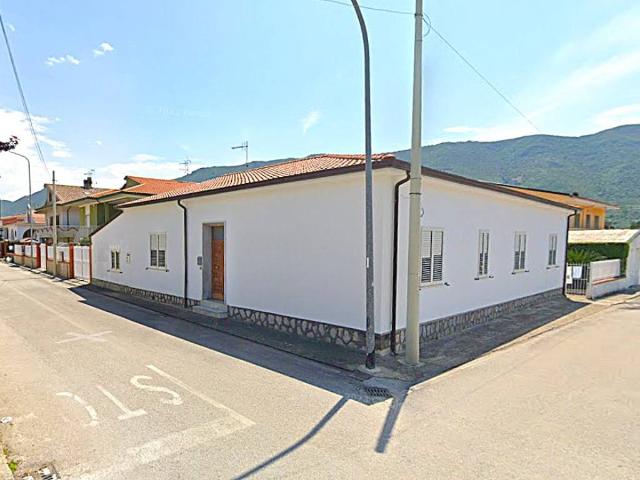 Villa in vendita a Sessa Aurunca CE