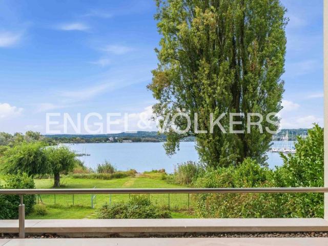 Villa in vendita a Sesto Calende VA