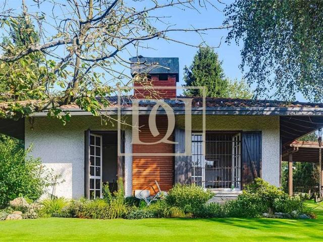 Villa in vendita a Sesto Calende VA