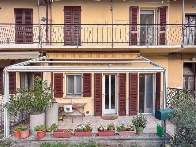 Villa in vendita a Sesto Calende VA
