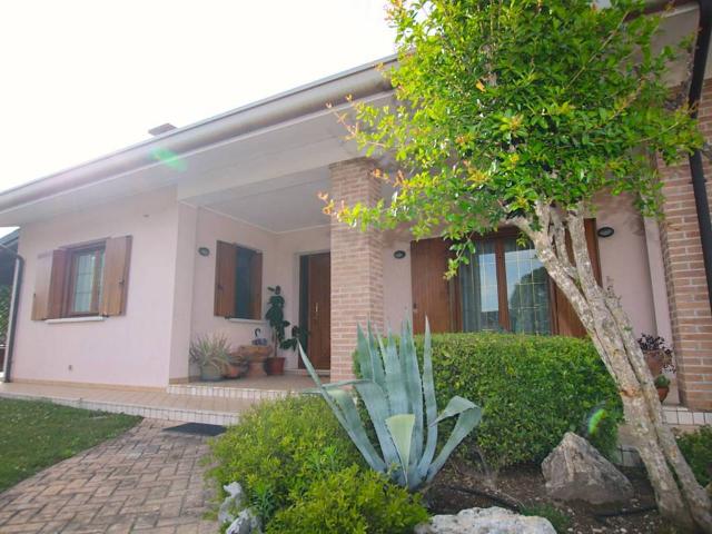 Villa in vendita a Sesto al Reghena PN