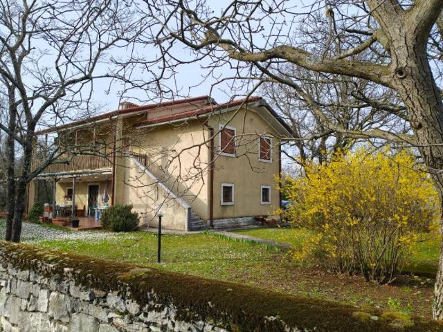 Villa in vendita a Sgonico TS
