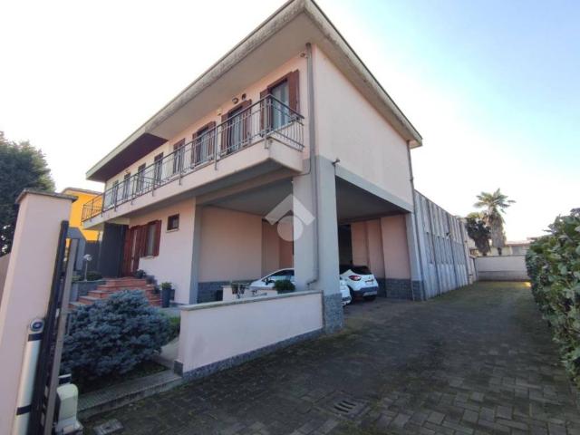 Villa in vendita a Siziano PV