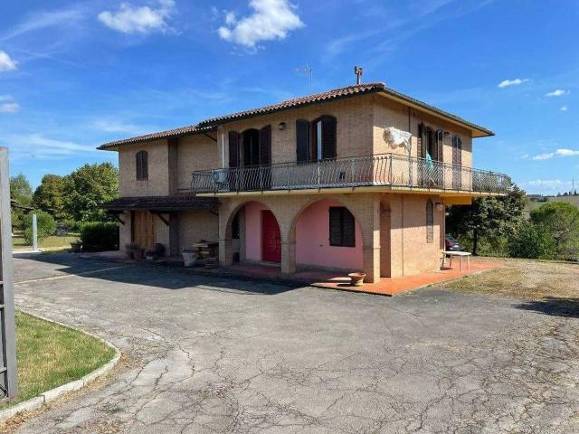Villa in vendita a Siena