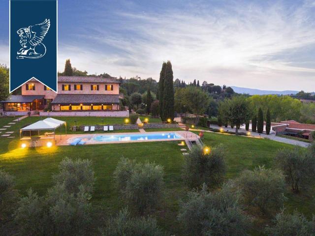 Villa in vendita a Siena