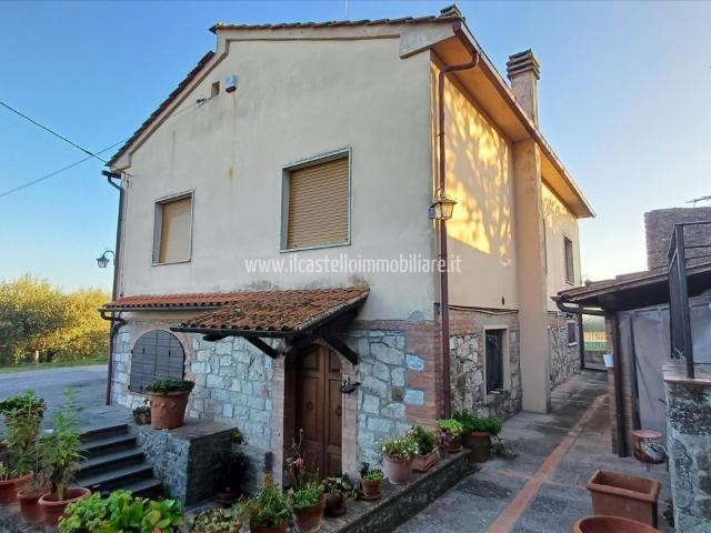 VILLA in VENDITA a SINALUNGA Rigomagno di 6 vani