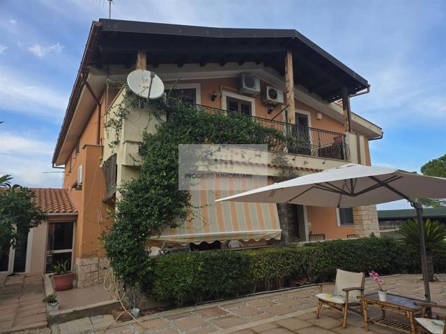 Villa in vendita a Siracusa
