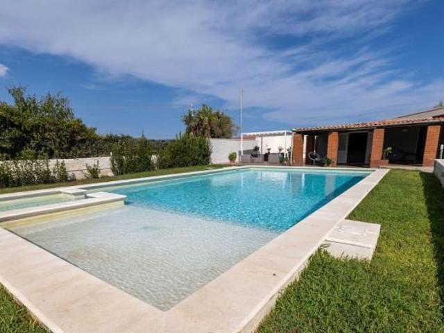 Villa in vendita a Siracusa