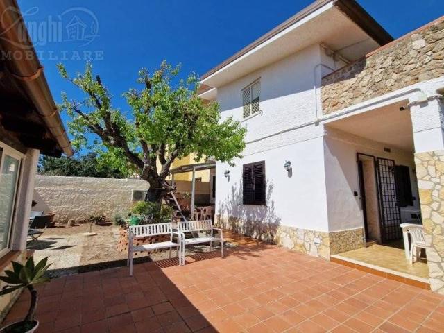 Villa in vendita a Siracusa