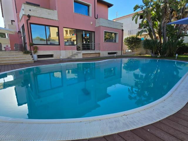 Villa in vendita a Siracusa