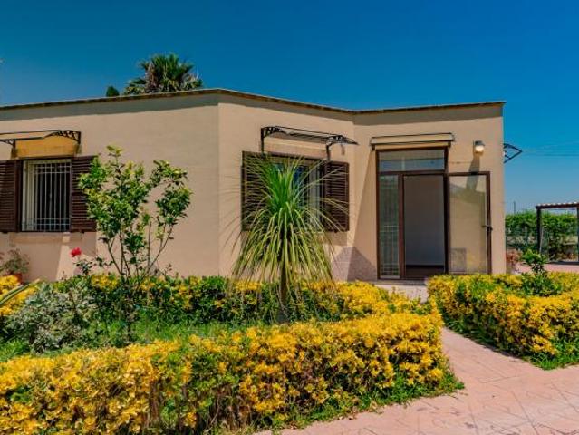Villa in vendita a Siracusa