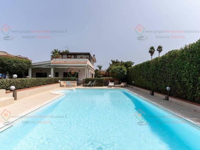 Villa in vendita a Siracusa SR