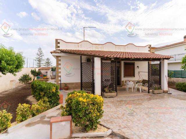 Villa in vendita a Siracusa SR