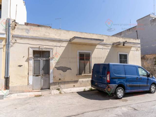 Villa in vendita a Siracusa SR