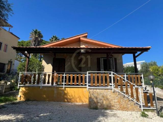 Villa in vendita a Siracusa SR