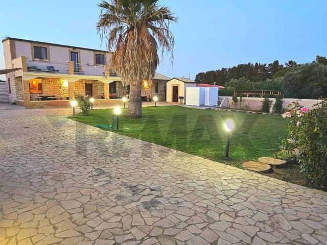 Villa in vendita a Siracusa SR