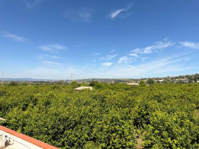 Villa in vendita a Siracusa SR