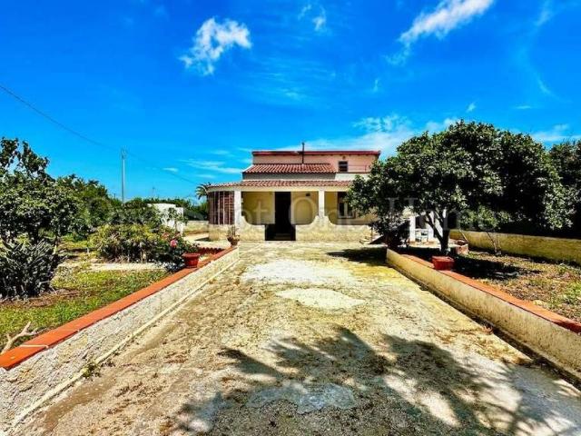 Villa in vendita a Siracusa SR