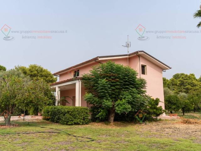 Villa in vendita a Siracusa SR