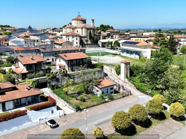 Villa in vendita a Sirmione BS