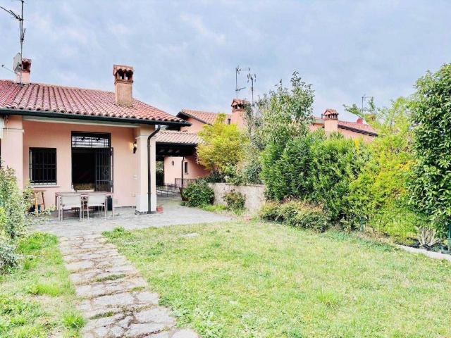 Villa in vendita a Sirmione BS