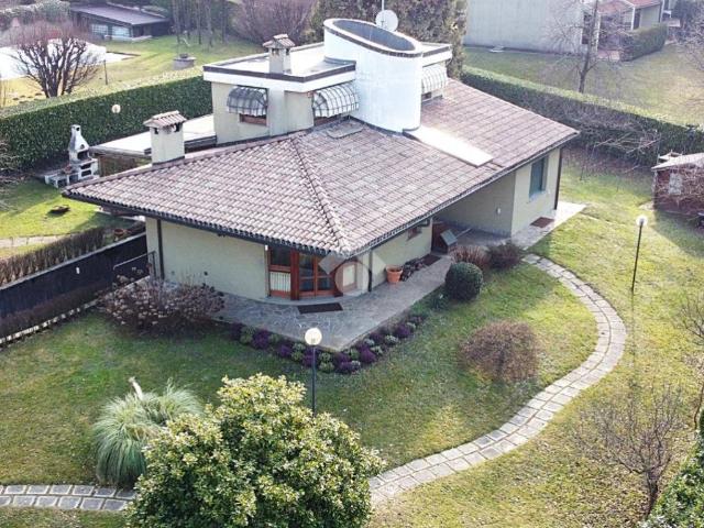 Villa in vendita a Sirtori LC
