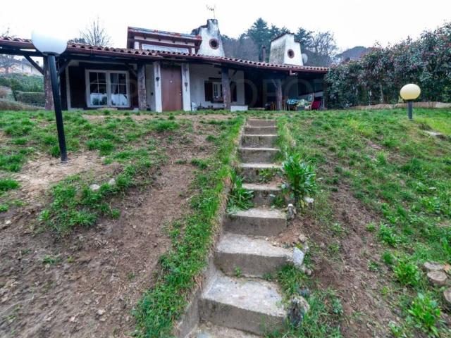 Villa in vendita a Sirtori LC