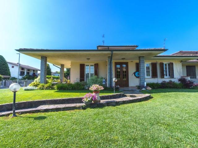 Villa in vendita a Spino d'Adda CR