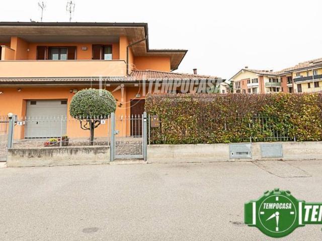 Villa in vendita a Spino d'Adda CR