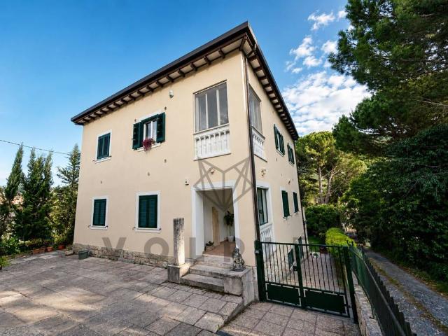 Villa in vendita a Spoleto PG