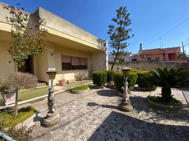 Villa in vendita a Spongano LE